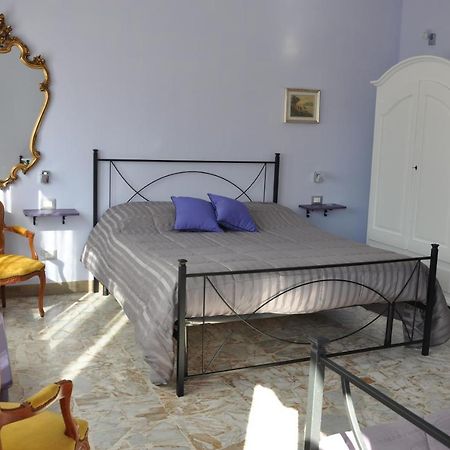 B&B Mila E Nan Borghetto Santo Spirito Buitenkant foto